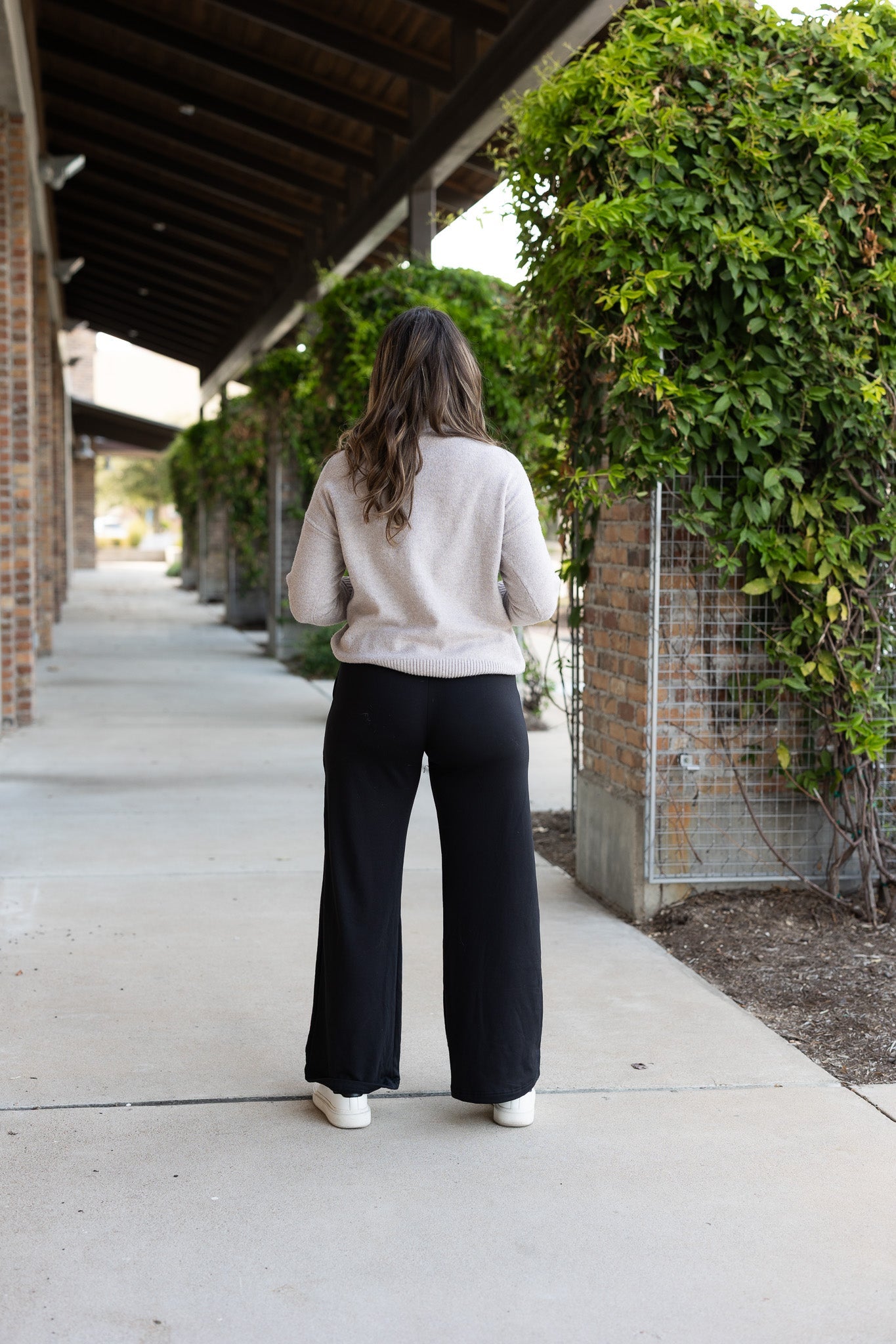PreOrder | The Jenna - Comfy Wide Leg Fleece Sweatpants